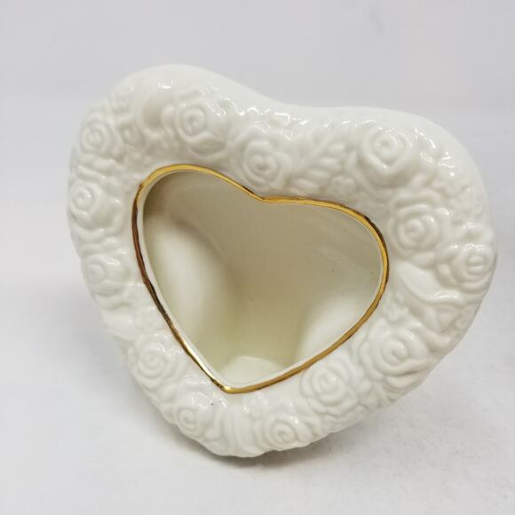 International Silver Company  Ceramic Cream Heart Shaped Photo Picture Frame - Picture 4 of 5